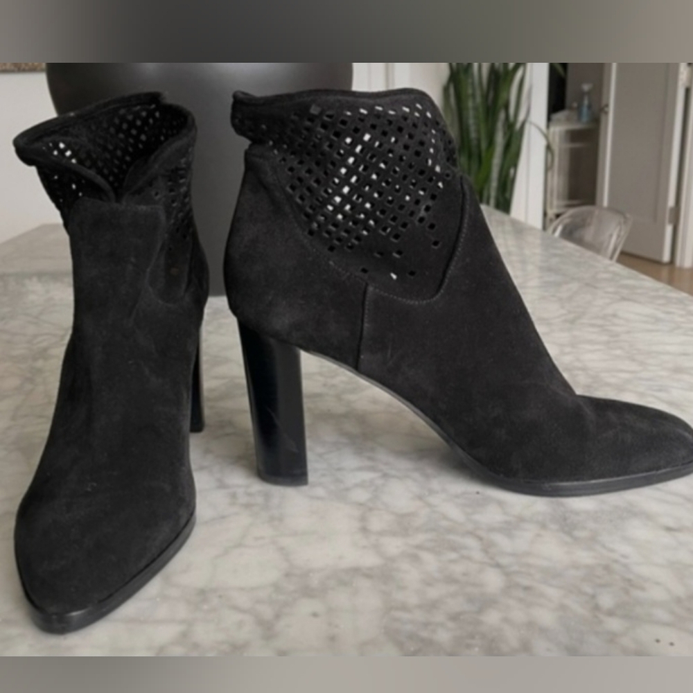 Black suede DVF boots with mesh trim new no box NWT Size 10